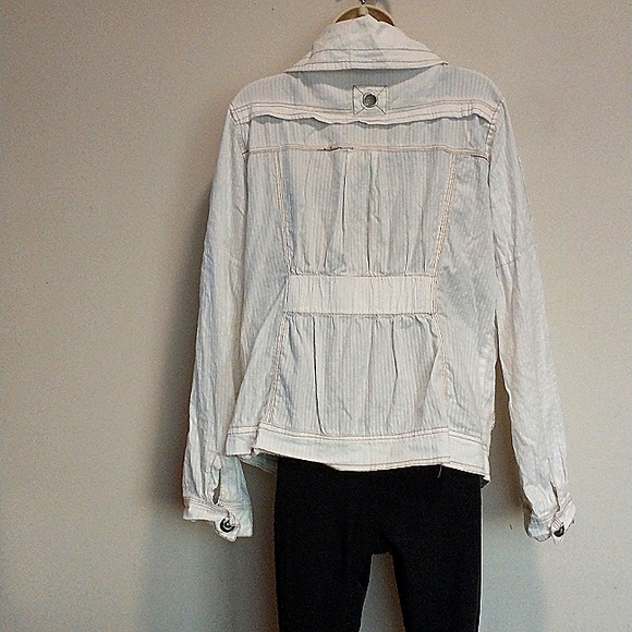 XL White Asymmetrical Zip-Up Jacket by Daytrip - Picture 6 of 15
